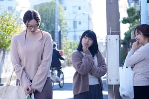 Trả thù mấy mụ cạnh nhà thường xuyên nói xấu bằng cách “cướp chồng yêu ả ta”